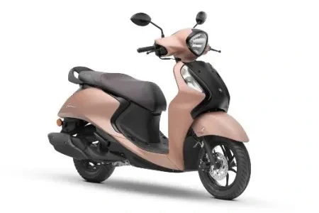 Scooty on Rent at Cheap Price Fascino 125