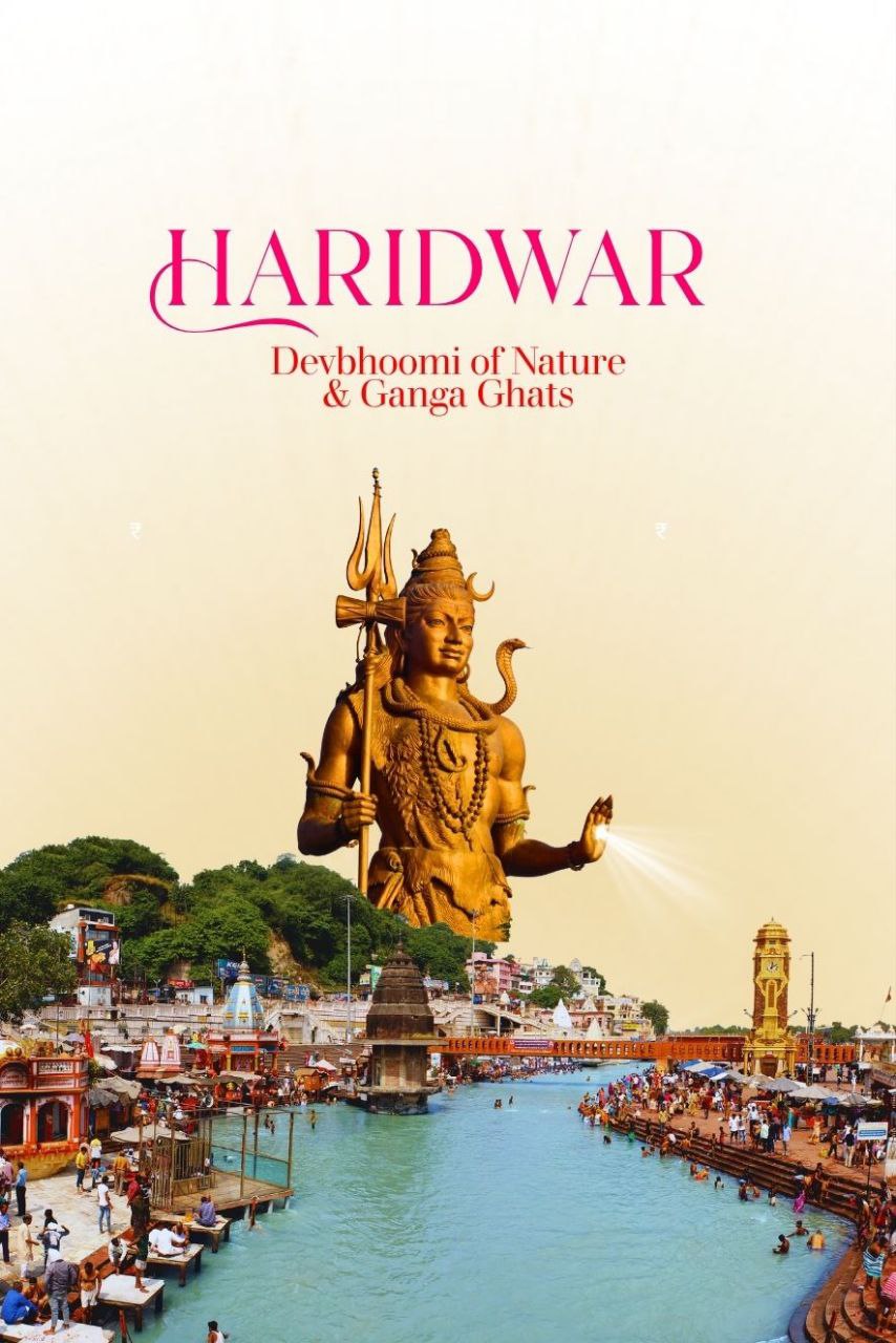 Pilgrims taking a holy dip at Har Ki Pauri Ghat during Haridwar tour package